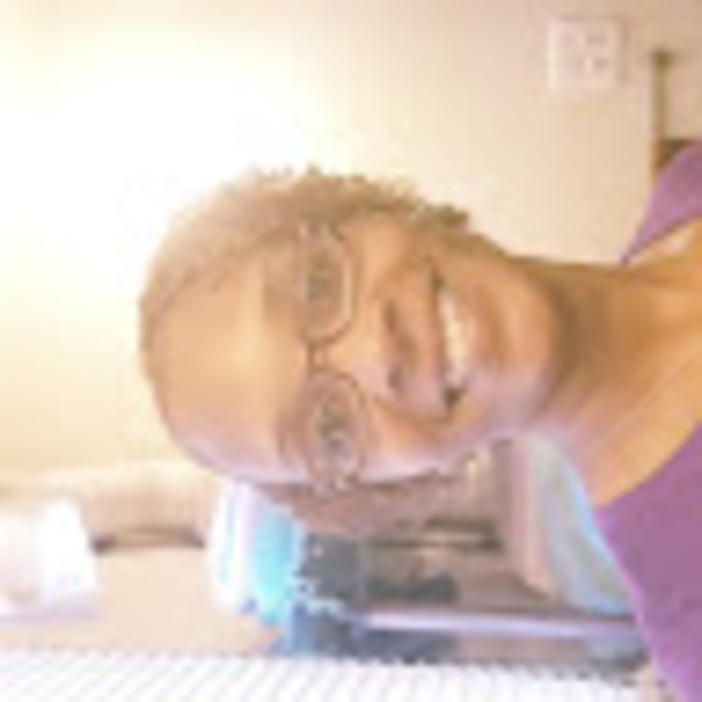 Meet your Posher, Tonya